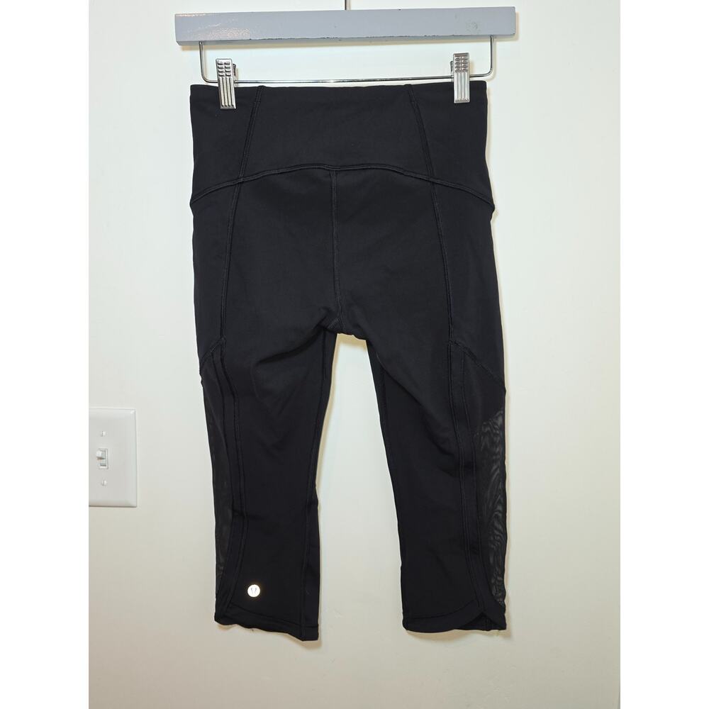 LULULEMON crop high rise capri leggings running mesh reveal black S size 4
